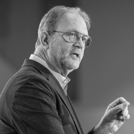 https://somfoundation.com/assets/general/Phillip_Bernstein_headshot_bw_square.jpg